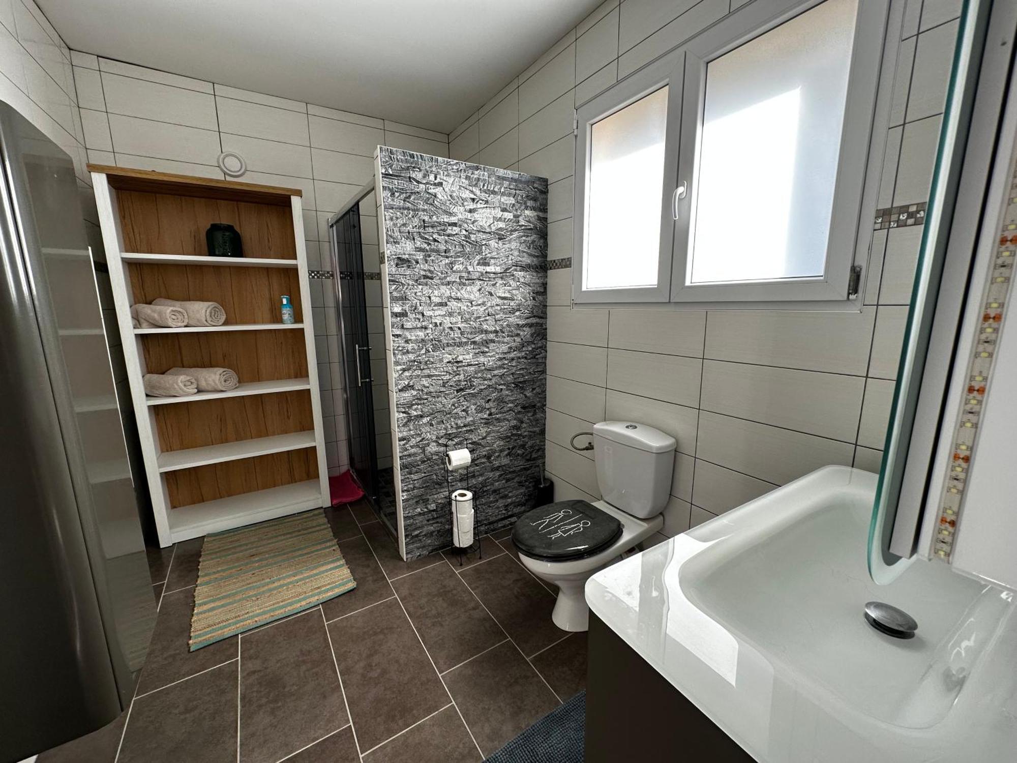 Le Tipani Villa Вернон Екстериор снимка